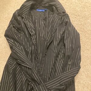 Sparkly button up apt 9